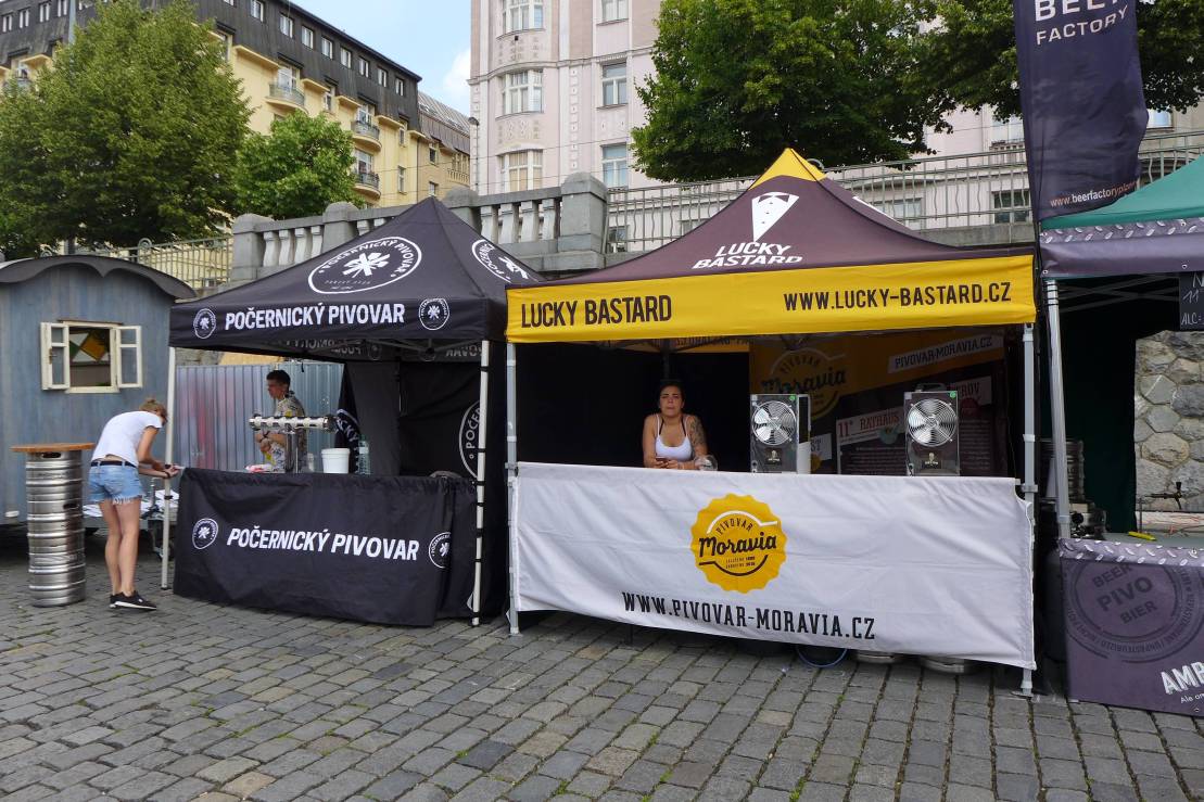 2018-06-15  Pivo na Náplavce  W014