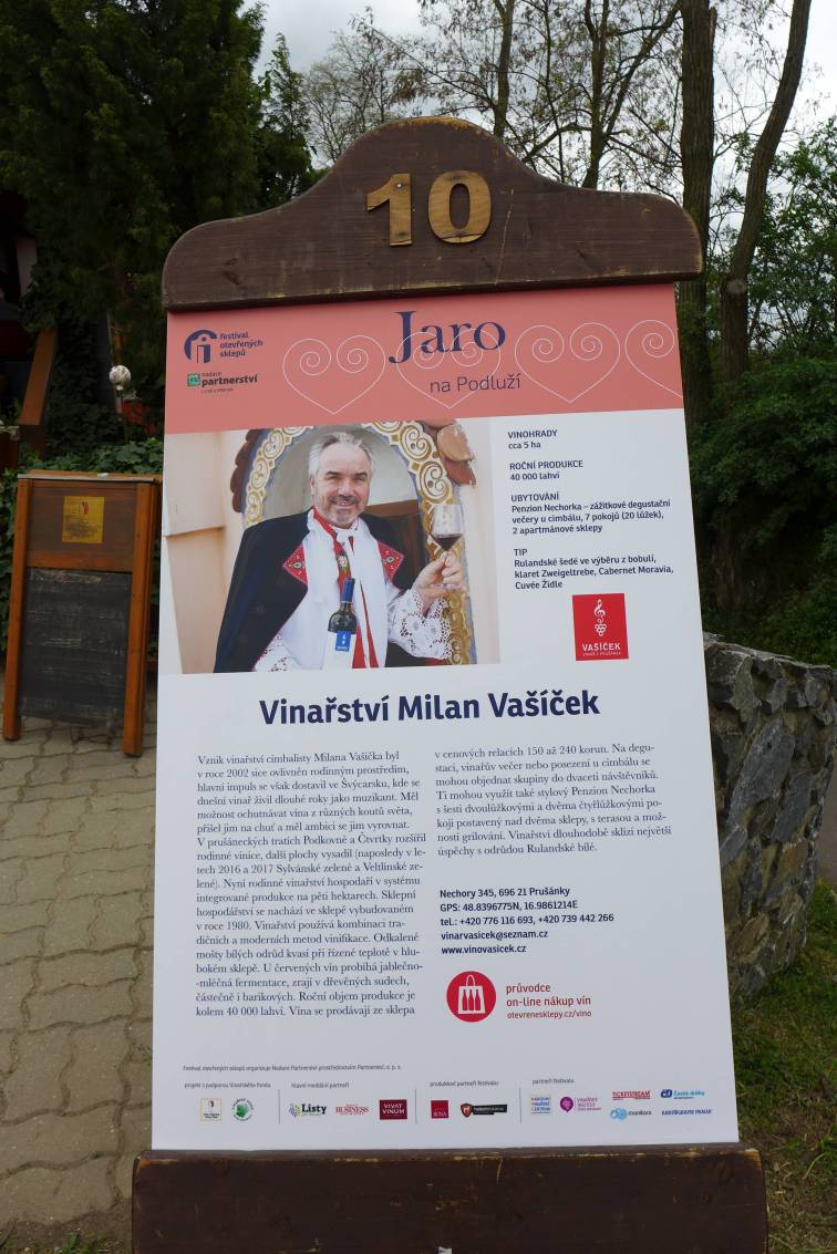 2019-04-27  Víno s Pelikánem  W005