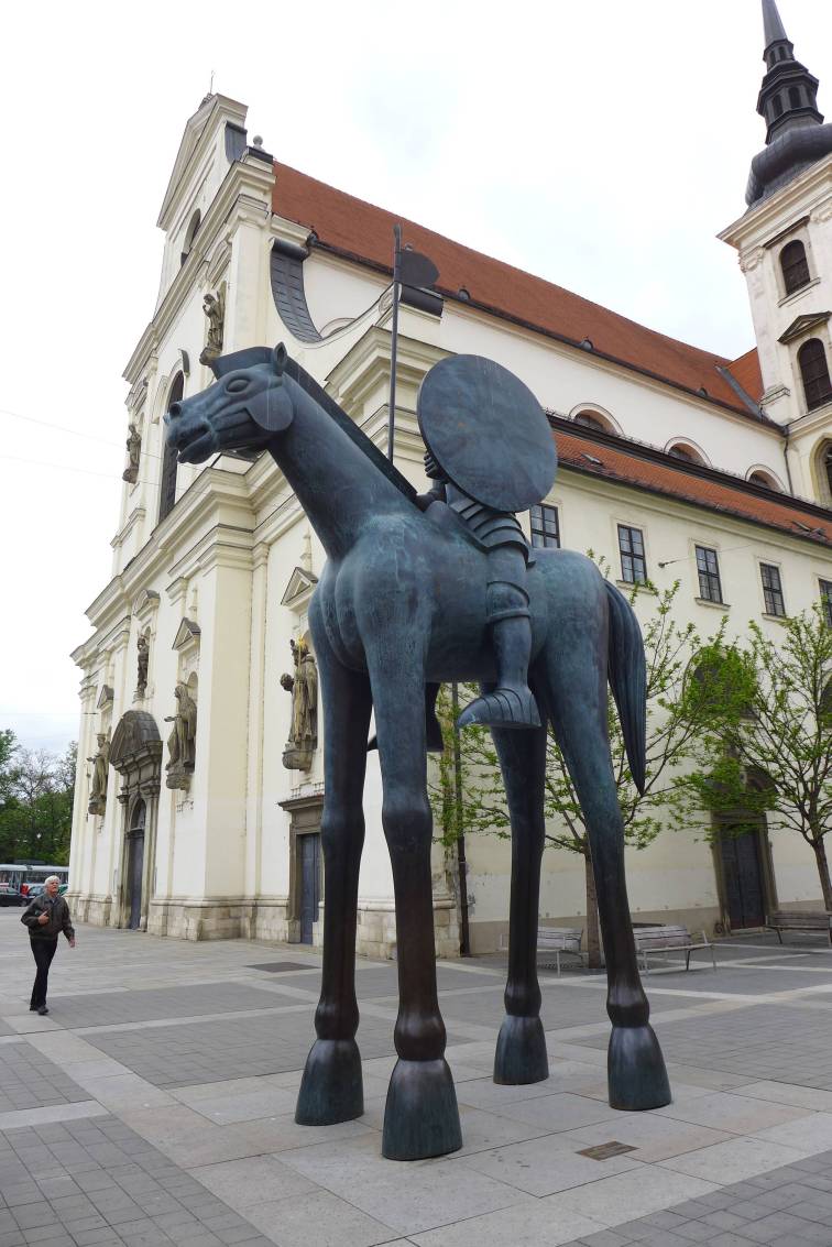 2019-04-29  Víno s Pelikánem  W008