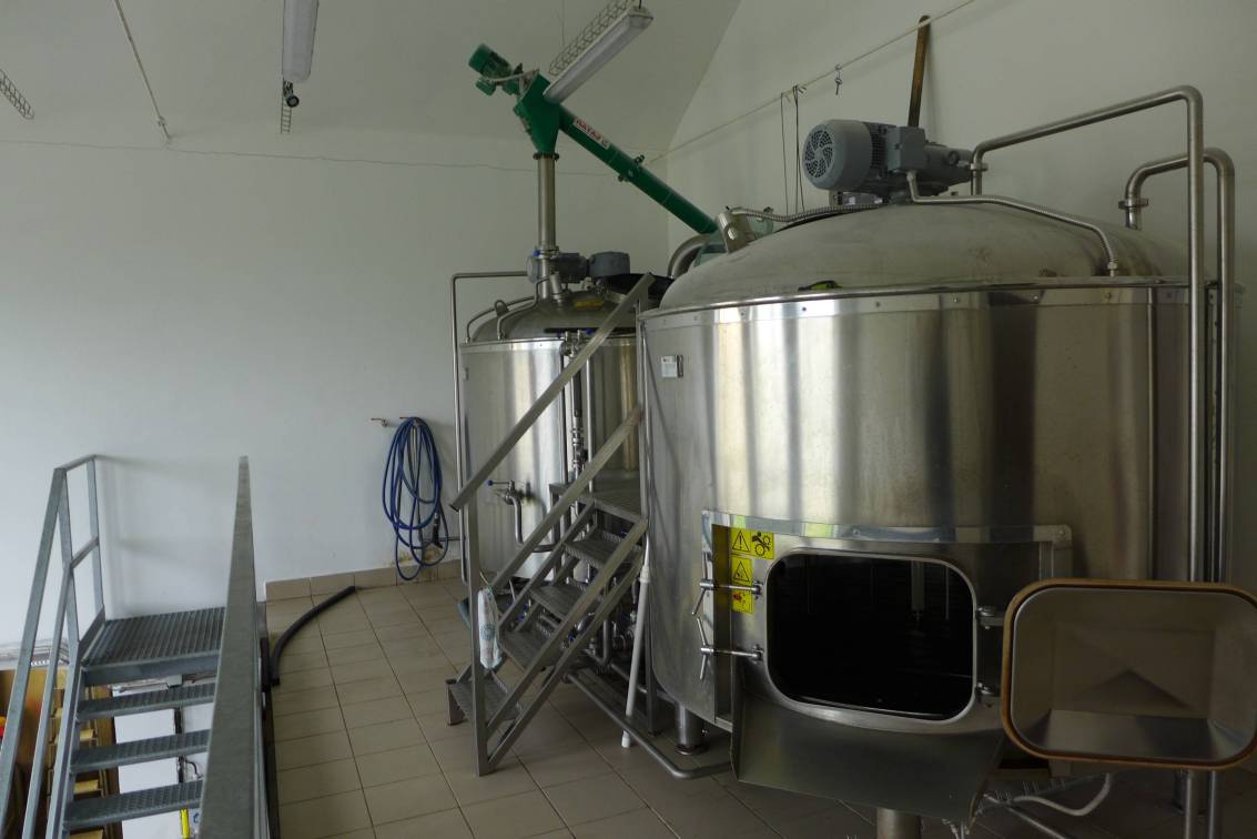 2020-10-06  Chroust u Šílených koček W011