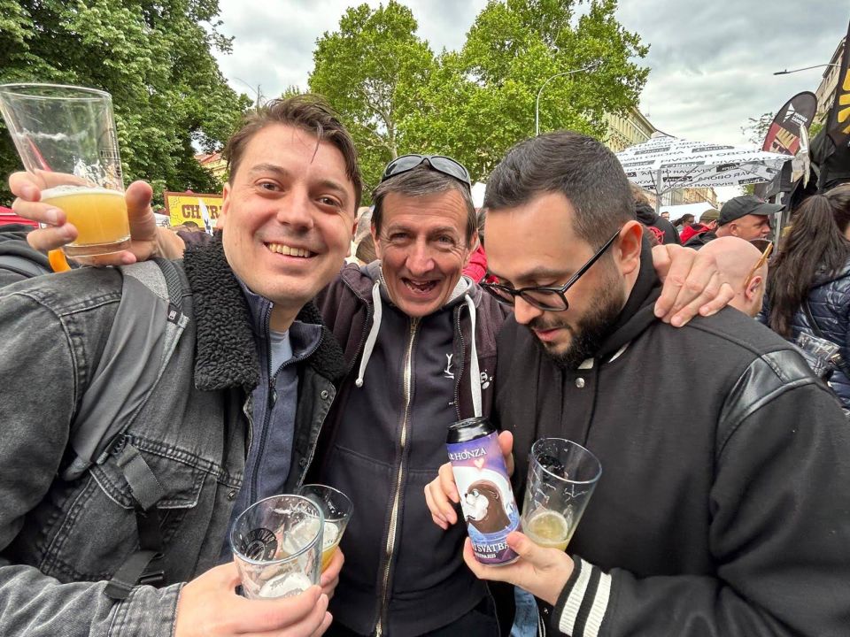 2025-05-18  Pivo & Burger  W016
