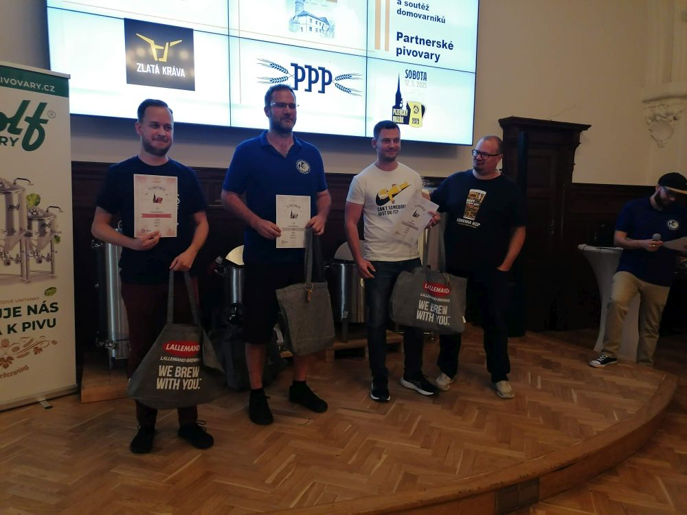 2025-05-17  Domovarnický Krkavec  W037