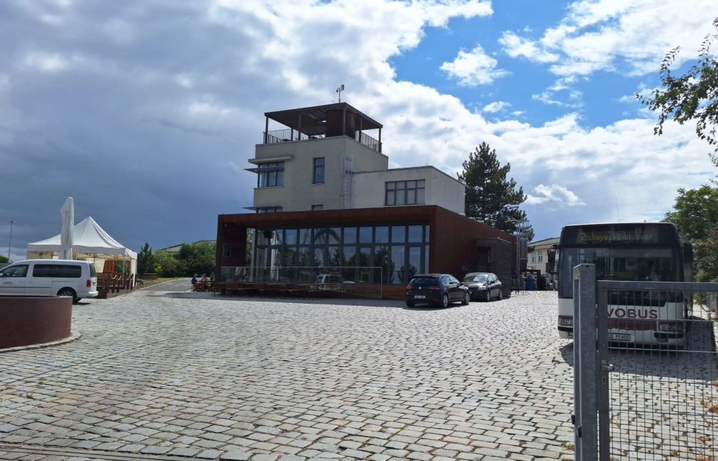 2025-08-23  Ze Stříbrníku do Loun  W017