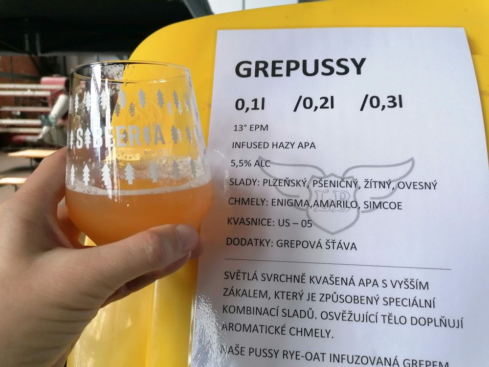 2025-10-17  Lopni Beczku  W009