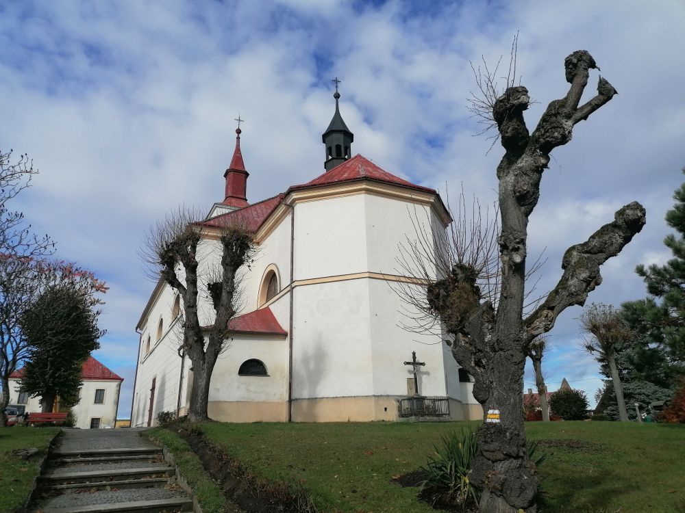 2025-10-25  Za Pány z Růže  W006