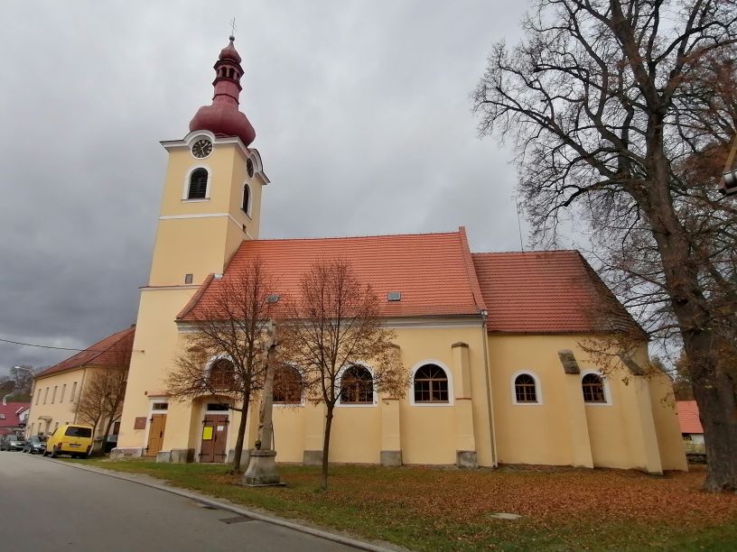 2025-10-25  Za Pány z Růže  W010