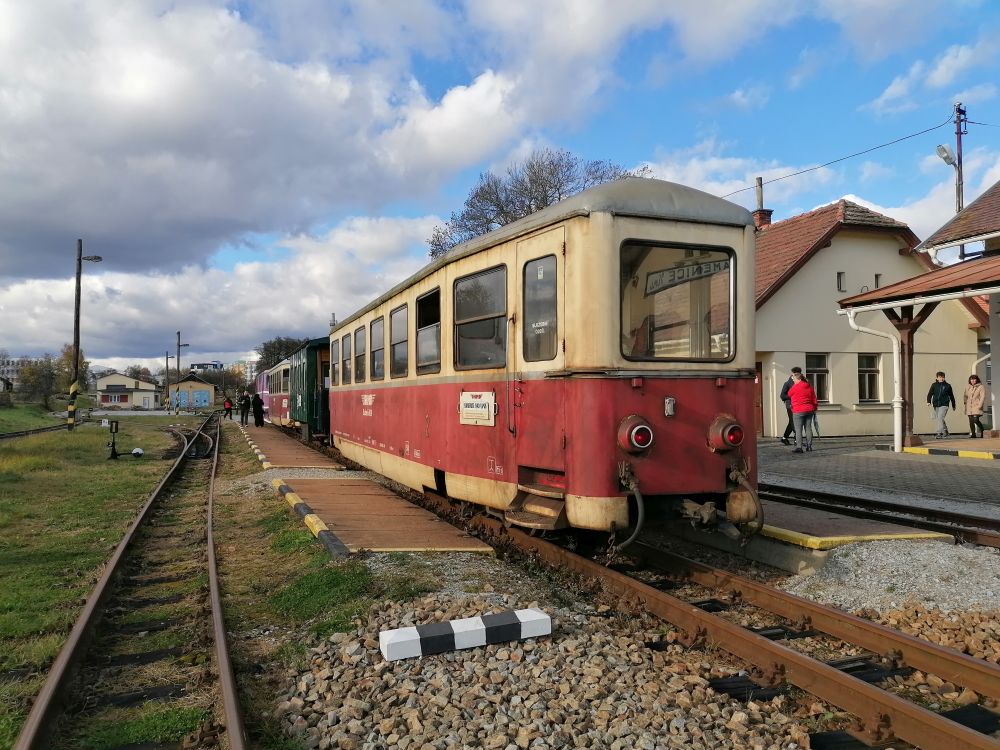 2025-10-26  Za Pány z Růže  W014