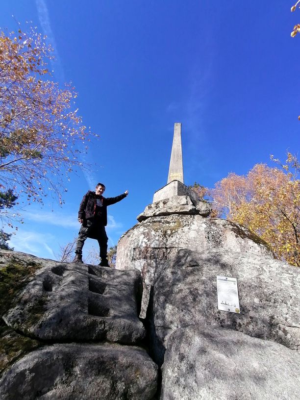 2025-10-29  Za Pány z Růže  W004