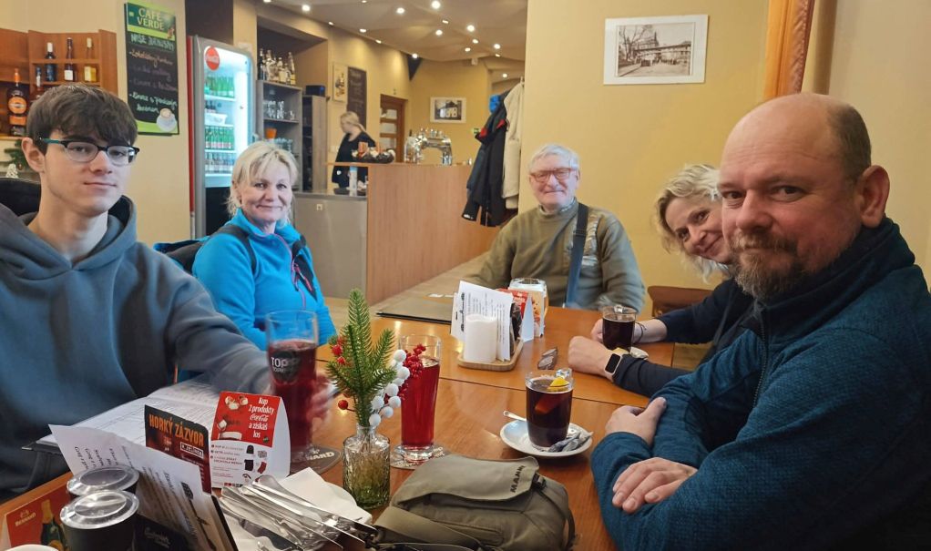 2025-12-27  Přípitek s Praotcem Čechem  W035