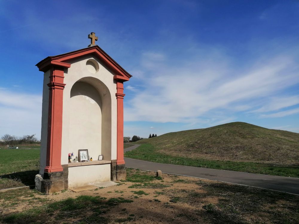 2026-04-05  Via Sancta  W003