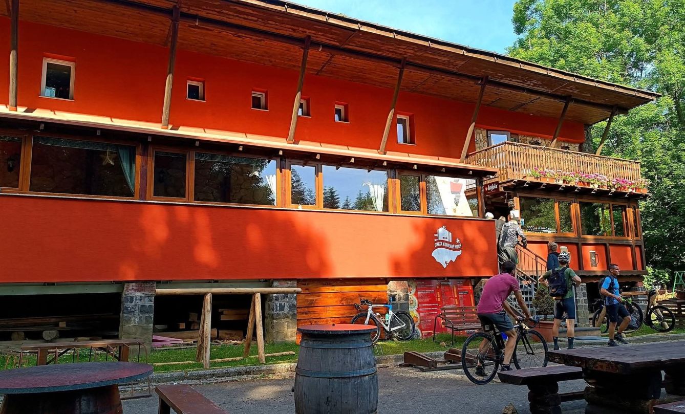 2026-05-31  Modráci v Karpatech  001